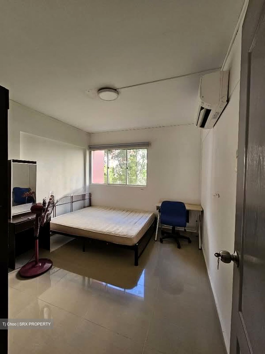 Yio Chu Kang Green (D20), Shop House #568679891
